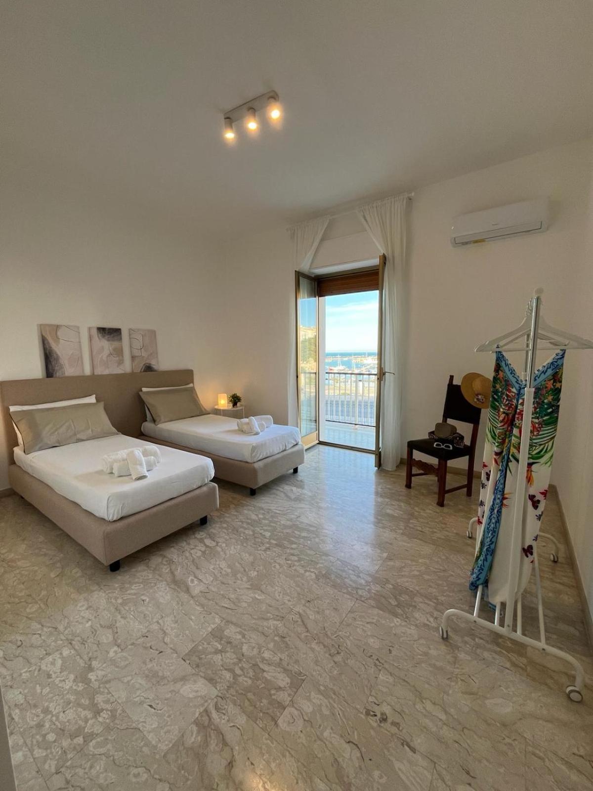Апартаменты Casa Roberta With Balcony And Sea View Вьесте Экстерьер фото