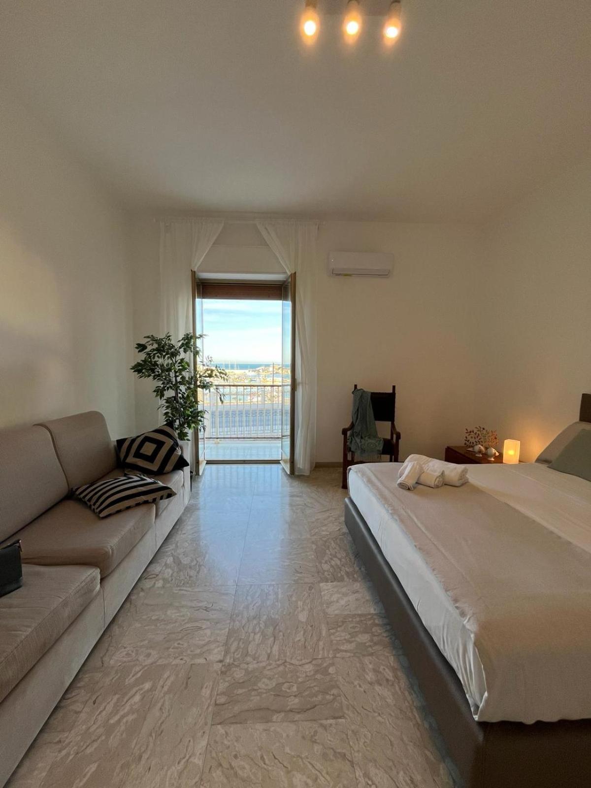 Апартаменты Casa Roberta With Balcony And Sea View Вьесте Экстерьер фото