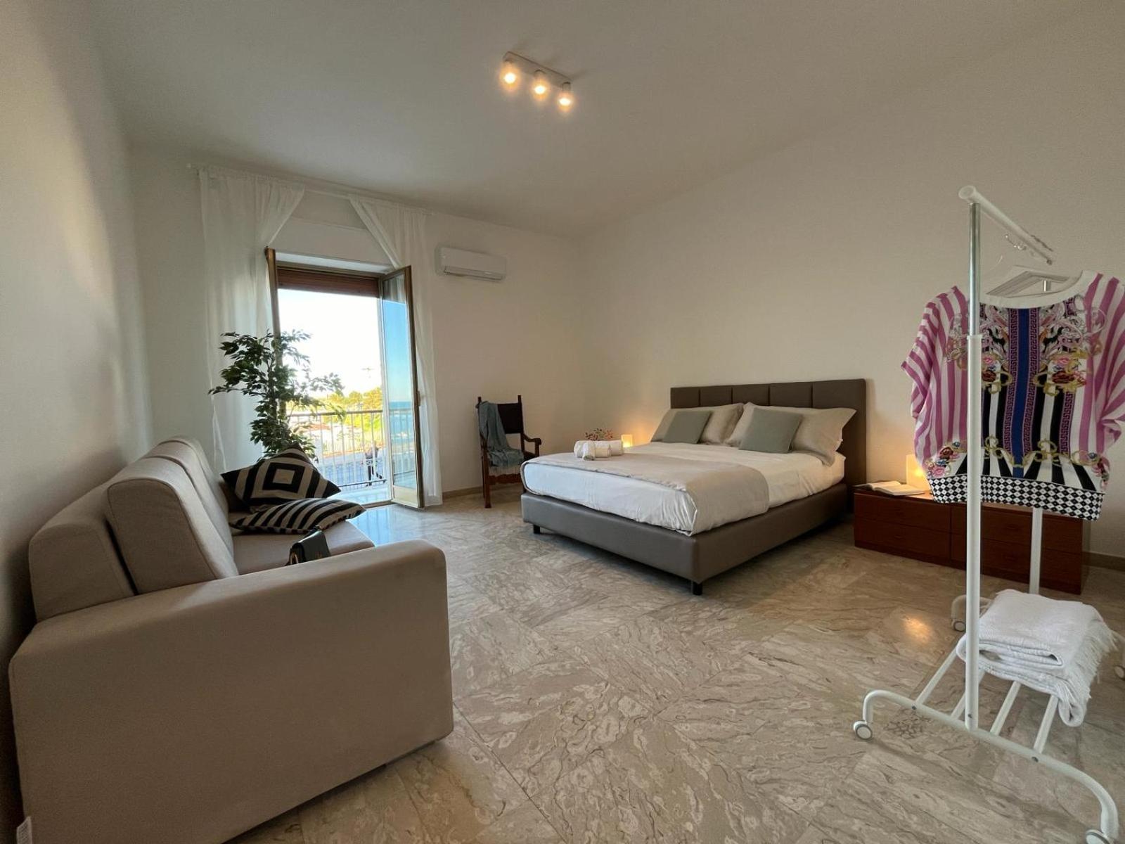 Апартаменты Casa Roberta With Balcony And Sea View Вьесте Экстерьер фото