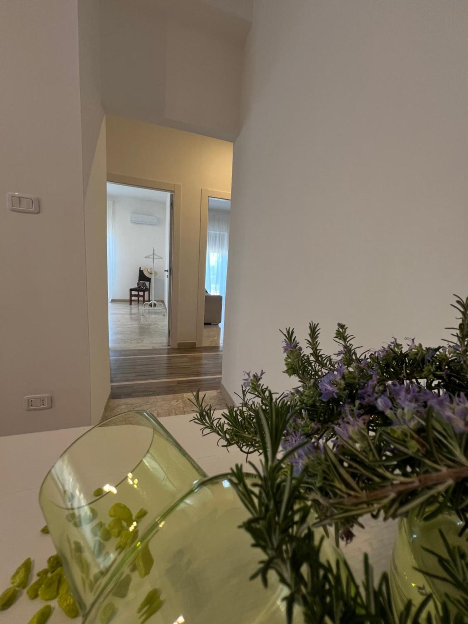 Апартаменты Casa Roberta With Balcony And Sea View Вьесте Экстерьер фото